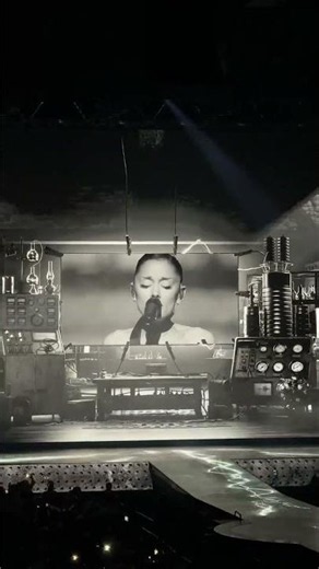 I don’t have words #arianagrande #eternalsunshinetour
