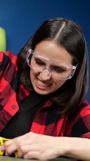 From Wreck to Wonder: Crafting a Hummer Diorama!