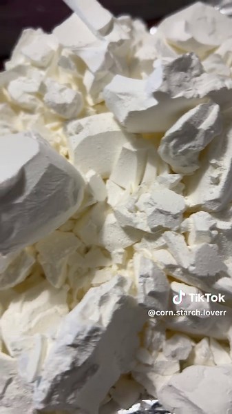 Delicious Cornstarch ASMR: Satisfying Crunch Sounds