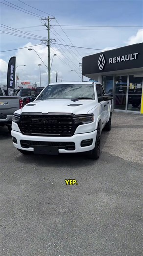 Experience the Ram 1500: Best Seats for Movies & Music