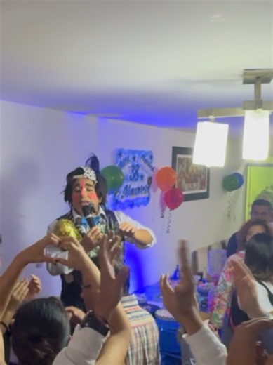 osea.... 🥑🍌 🎥 Video completo en mi canal de YouTube: Payaso Jaboncito. #payasojaboncito #jaboncito #fiesta #Celebración #humortiktok #Show #payaso #payasostiktok #payasosvirales #parati #humor