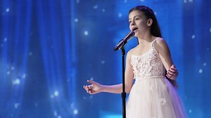 1.2M views · 117 reactions | Emanne Beasha won Arab Got Talent and now one step away from winning America's Got Talent!!! [BTW that IS her real voice. no gimmicks] Watch FULL performances and VOTE here: https://bit.ly/2kb3TGB | Talent Recap | Facebook