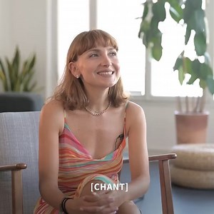 65K views · 725 reactions | Pour ce premier épisode de Tunes, nous recevons Lynn Adib, chanteuse, musicienne, et compositrice de musique arabe moderne et de jazz. Syrienne, profondément attachée au Liban, où elle a vécu, et à Paris, où elle est basée, Lynn Adib fait avec nous le point sur son parcours, ses influences, son actu et ses futurs projets. | KAWA News | Facebook