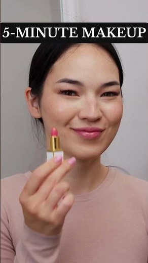5-Minute Makeup for Busy Mornings – Look Flawless Fast!