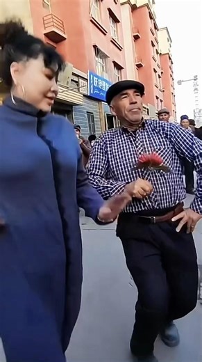 enjoy dancing#dance #chineseclassicaldance #xinjiang