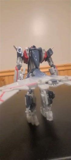 Transformers: Bumblebee studio series 65 Blitzwing