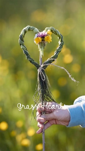Grass Hearts DIY #tutorial #garden #spring #diyidea
