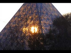 EPCOT CENTER - Screensaver ('Magic Journeys' Instrumental)