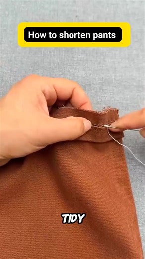75K views · 460 reactions | Wie man Hosen zu Hause ganz einfach kürzt – ohne Nähmaschine #sewingtutorial #pant #length #diyhack #resize | StitchsewCraft | Facebook