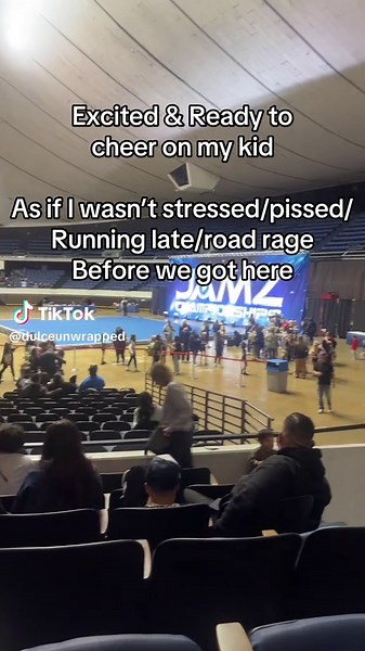 Cheer Mom Challenges: Juggling Stress and Cheerleading