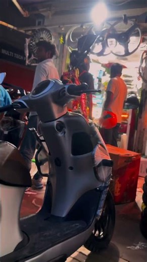 CHETAK 3503 Crash Guard Available ✅✅ #shorts #chetak #evscooter #trending #bike #india bajaj