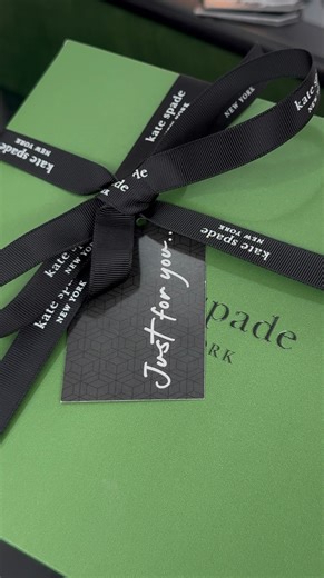 32 reactions | WIN a £500 Boulevard Gift Card on Christmas Day Make a purchase at any store at The Boulevard, pickup a gift tag with a QR code and scan to be in with a chance to win - pop your tag onto your gifts this Christmas for your loved ones to scan too. *T&Cs apply #theboulevardbanbridge #christmas | The Boulevard Banbridge | Facebook