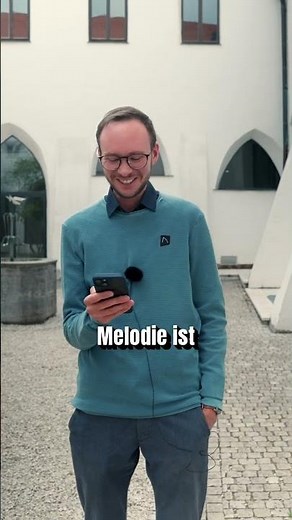 Melodie oder Text? #schnellgefragt mit Kirchenmusiker Finn Schwartz