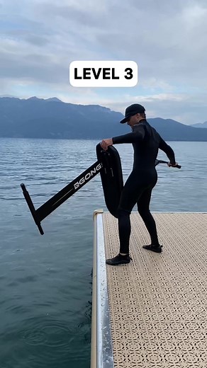 Aujourd’hui j’ai testé quelque chose d’impossible 😳 Today I tried something impossible 😳 #impossible #pumpfoil #pumpfoiling #challenge #waterman #fyp