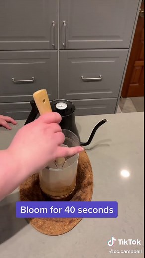 How to Use a French Press: Step-by-Step Guide