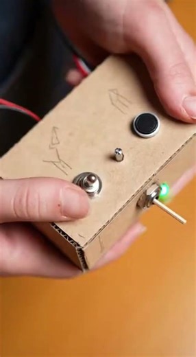 Amazing Cardboard Engineering: The Ultimate Toy Fighter Jet! 🤯