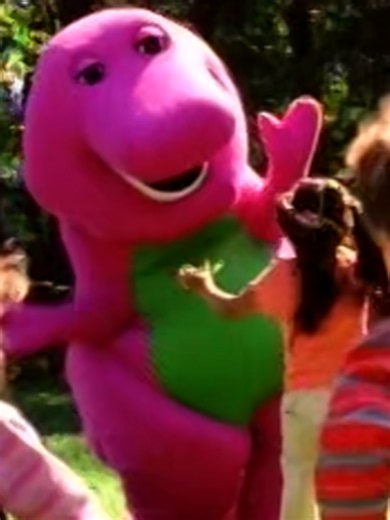 Taking it back to 2002! Who remembers when this new season promo aired? New kids, new songs, but always the same beloved friend. 💜 — #Barney #BarneyTheDinosaur #Icon #Throwback #BestFriendForever #ILU #BarneyAndFriends #ILoveYouYouLoveMe #ChildhoodMemories #Nostalgia #Parents #Kids #Love #FanPage