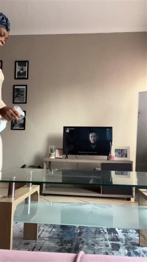 New Coffee Table: No More Floor Food!