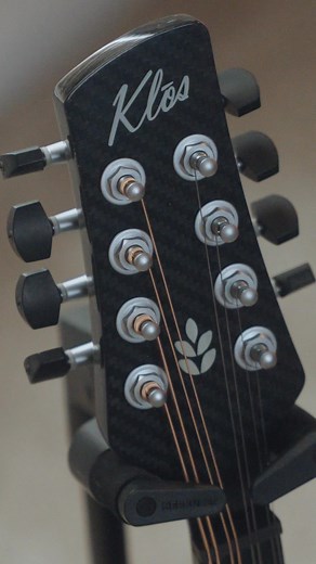 Been really surprised by the tone and playability of this new KLŌS Guitars carbon fiber mandolin. What do you think? Check out my full review/demo over on YouTube here: https://youtu.be/kzXHIXVDJOo?si=0NbXV9EVlXpGzL3T | David Benedict