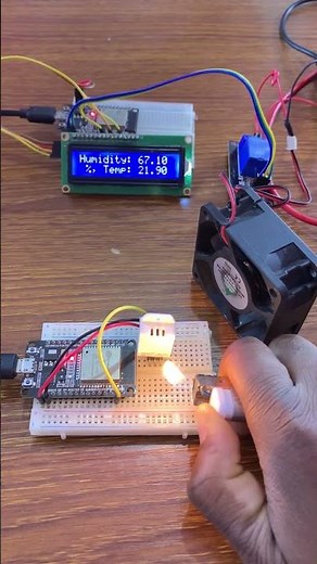 Wireless Temperature and Humidity Data Monitoringusing ESP32#electronics #engineering #engineer