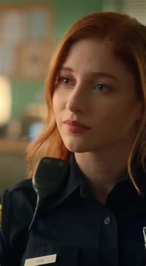 Calm Beats Chaos—and Steals a Parrot’s Heart 🦜❤️ A deep breath becomes an emotional moment. Soft romance meets funny honesty for a perfect ending. #parrotlover #funnypets #talkingparrot #funnyreels #funnyanimals