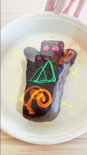 Amazing Voodoo Doll Donut 🍩🍫 | Voodoo Doughnut in Citywalk