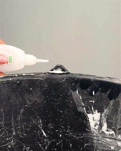 Easy DIY bucket repair hack | Dainty
