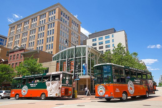 Hop On Hop Off Washington DC Tours by Old Town Trolley