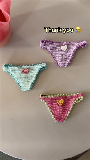 BIANCA🍯 | THANK YOU so much for all of the bookini support this year 😭😭😭😭 I truly appreciate it! I can’t believe people around the world have been... | Instagram