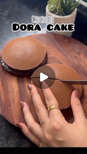 alfiya Shaikh 🧑‍🍳 on Instagram: "Chocolate Dora cakes |🍰😍 . . . . . #cooking_artist_11 #doracake #doracakes #chocolate #chocopancakes #pancake #pancakes #pancakeslover #chocolaty #quickdessert #easydessert #easydessertrecipe #easyrecipes #quickrecipes #dessert #dessertrecipe #recipereels #recipeshare #foodreels #reelsinstagram #reelitfeelit #reelsindia #cookwithlove"