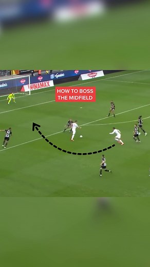 Mastering Midfielder Skills: Pro Tips for Dominating the Field