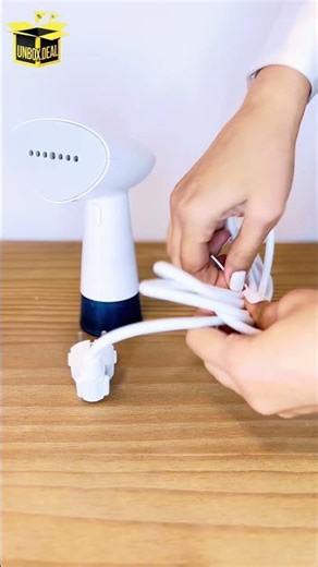 Philips Handheld Garment Steamer – Fast Wrinkle Removal & Refresh