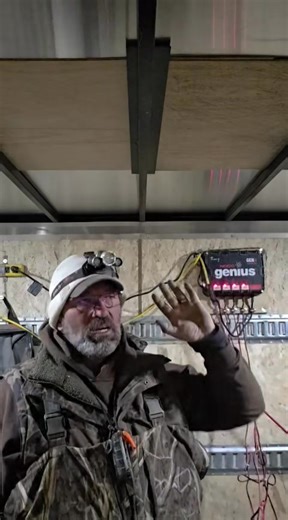 A valley day! #huntupnorth #snowgoose #springsnowgoose #snowgoosehunting #deadlydecoys #alwaydeadly #deltawaterfowl #duckseason #ducksunlimited #duckhunting | Up North Outdoors, Inc