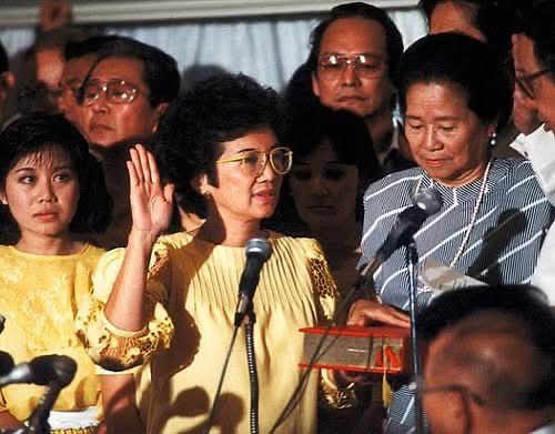 Today, 39 years ago, at 10:46 AM, Corazon C. Aquino was sworn in as the 11th President of the Philippines.🎗️🇵🇭#EDSA39 #DiKaNagiisa #BuhayAngEDSA #BuhayAngPeoplePower | Kris Aquino World