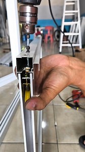 Assembling aluminum sliding shutters #tutorial #diy #art #craft #craftsman #crafting #handmade #aluminium #aluminum | Ary Yunus