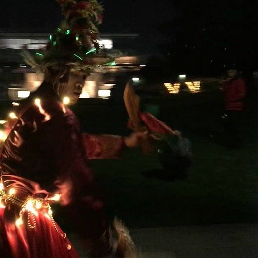 Happy Parol Festival! What a fun parade of lanterns and dancing and community at Yerba Buena Gardens! SF Parol Lantern Fest SoMa Pilipinas Filipino Cultural Heritage District in San Francisco #sfparolfestival #sfparollanternfestival #parol #filipinopride | Yerba Buena Gardens Festival