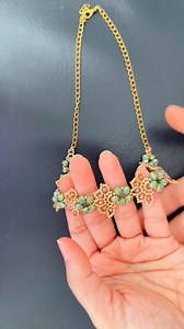 FREE TUTORIAL LINK IN THE COMMENTS . Don't forget to Subscribe Sonysree Creations & Beadicted Girl Channels on YOUTUBE to learn Beading #earrings #necklace #bracelet #beadedbracelet #sonysreecreations #howto #beading #youtubetutorial #diy #beadedjewelry #pendant #beadednecklace #jewelrymaking #beadedsunflower #huicholbeading #tatting #sonysree #handmade | Sonysree Creations