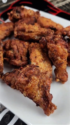 Crispy Air Fryer Chicken Wings | Flats or Drums?