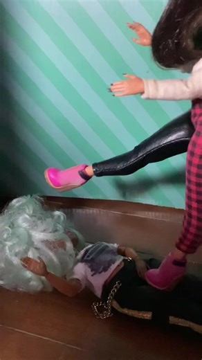 CAMP CUTIE IS FEDD UP WITH ICY BOYS HAPPY ASS BULLSHIT 🤬 #omg #dollfight #dolls #dolldrama #omgdoll #dollsoftiktok #funny #dollsfighting #omglol #lolsurprisedolls #lolomgsurprise #fight #fighting #fightscene👊 #lmao #🤩 #😱 #💀 #lolsuprise #omgdolls #omgdollstopmotion #LAMFO #help #fightin #fighti #fyp #fypシ #fypage #fypシ゚viral #omggggg #omgdollsfunny