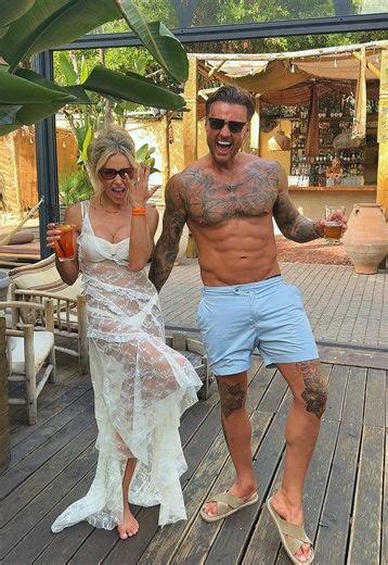 Celebrate Love: Our Tipsy Wedding Recovery Party!