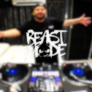 IM BACK!! New weekly Flip ⠀⠀⠀⠀⠀⠀⠀⠀⠀⠀⠀⠀ Show me what you got - Jay Z Friday - Ice Cube Throw your set in the air -Cypress Hill ⠀⠀⠀⠀⠀⠀⠀⠀⠀⠀⠀⠀ ShoutOut @djzimmie for inspiring this one 👏🏽🙌🏽 ⠀⠀⠀⠀⠀⠀⠀⠀⠀⠀⠀⠀ Soapbox Agency Poster Child DJcity @jayzmrcarter @icecube @cypresshill Scratchvideo_ Texas Scratch League Red Bull Music 3Style #beastmode #dj #playwithmusic #hiphop | Beast Mode