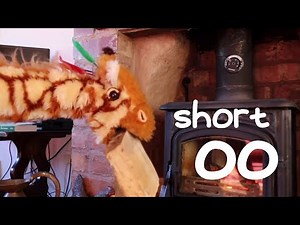 Mr.T Does Phonics with Geraldine the Giraffe - The Short 'oo'