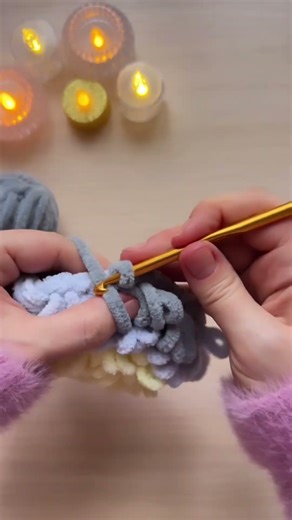 #crochetforbeginners #crochet #loopstitch