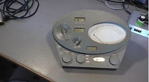 Hvad finder man inde i Scientologys E-Meter, hvis man skiller det ad?