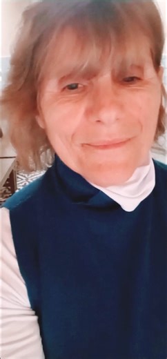 "Deus os escolheu para ser seu povo santo e amado, revistam-se de COMPAIXÃO". Colossenses 3:12