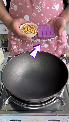 How to Make Delicious Chocolate Popcorn