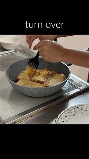 Making French Toast from Scratch — A Quiet Morning in Japan