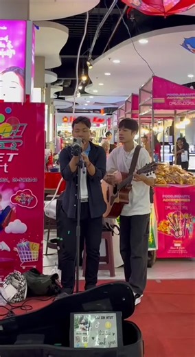 3AM Cover by JAZZ: A Busking Experience