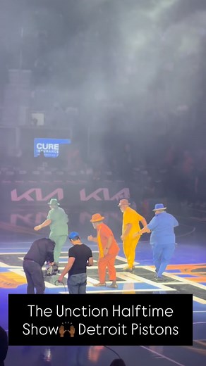 Let me go buy me a pair of these shoes… I’m cutting up!!!!! #AlrightDetroit 🎞️ AntNeeLive | Nephew Tommy