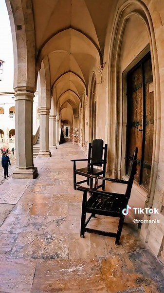 Discover the Majestic Corvin Castle in Transylvania